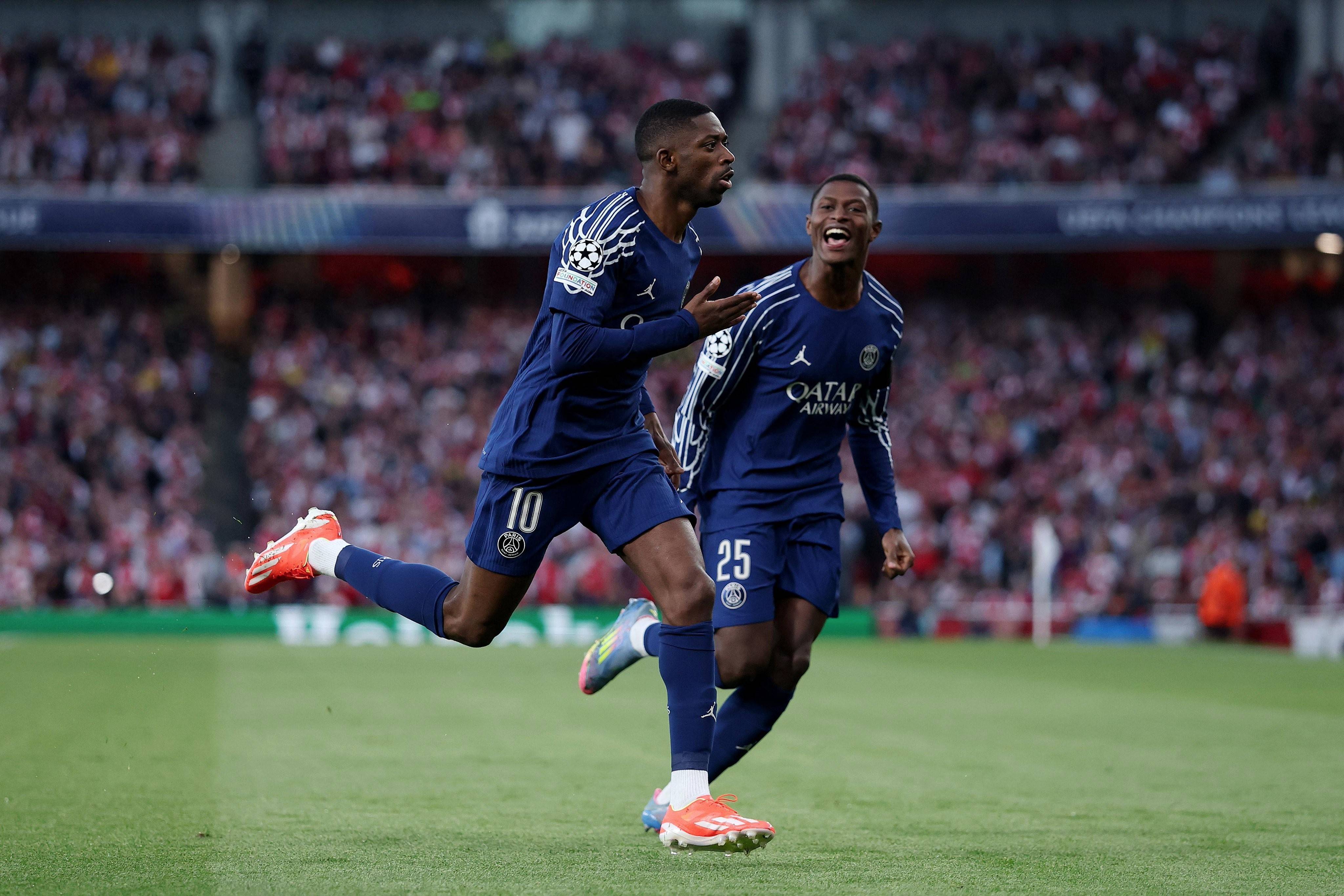 包含亚冠赛程吃紧，皇家马德里集结日再遭质疑，态度坚定，轮换策略成焦点的词条