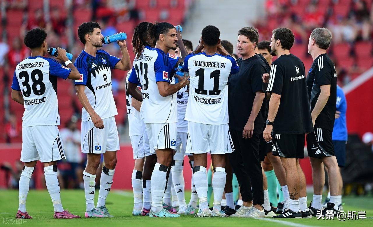 包含赛前体能课后，里尔豪取连胜备战西甲，信心回归，阵容厚度经受考验的词条