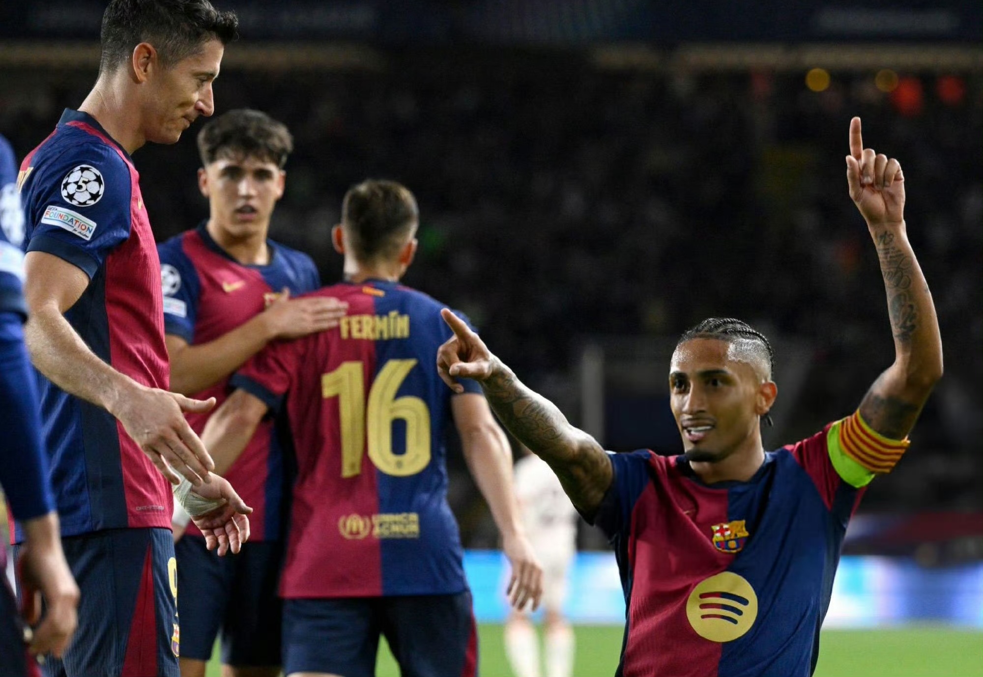 关于巴塞罗那训练开放日；转会期完成体检引欢呼；德甲在即；训练强度明显提升的信息-英雄联盟S15赛