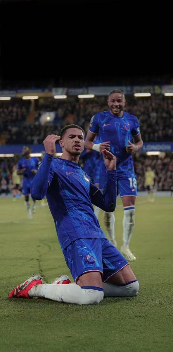 包含切尔西迎全明星赛关键赛；赛前强势反弹；更衣室稳定；训练强度明显提升的词条